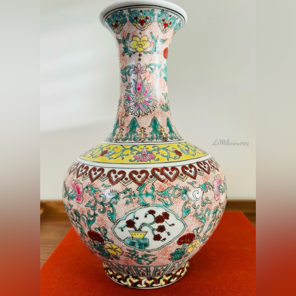 Vintage Chinese Famille Rose Porcelain Vase | Chinoiserie
